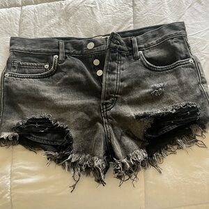 We the Free  (Size:26) black, fringed jean-shorts.